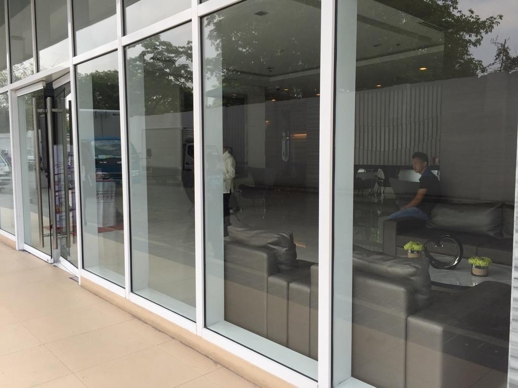 Jazz Residences Unit 1005b Tower C Apartment Manila
